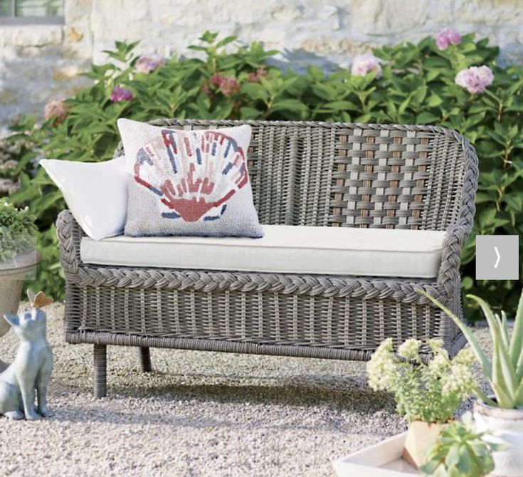 Outdoor Wicker Lawn Bench